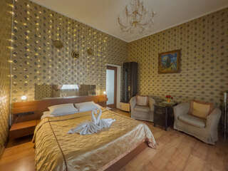 Мини-отель Геральда Санкт-Петербург Улучшенный Полулюкс DBL с одной двуспальной кроватью-2